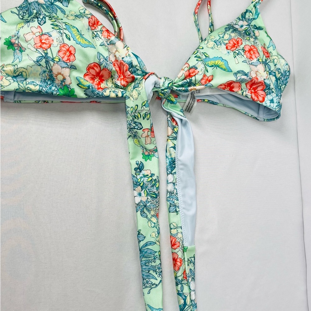 Victoria's Secret Floral‎ Bikini Top in Blue and Red